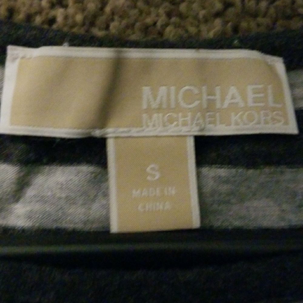 Shirt - Picture 3 of 3